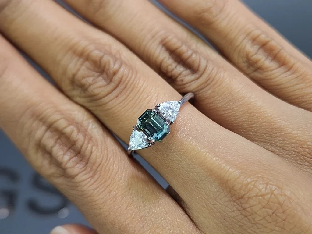 Unheated Teal sapphire octagon cut 1.63 carats, Madagascar Image №5