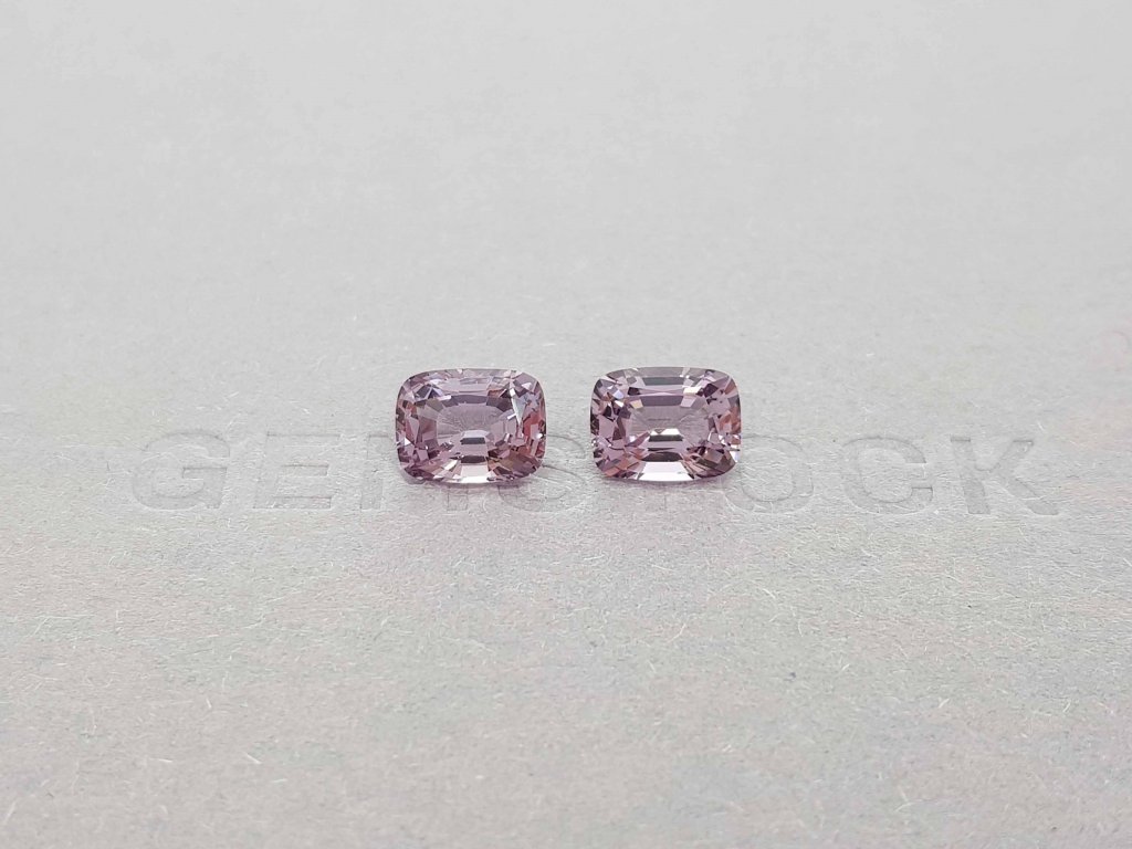 Pair of greyish purple cushion cut spinels 3.90 ct, Burma Image №2