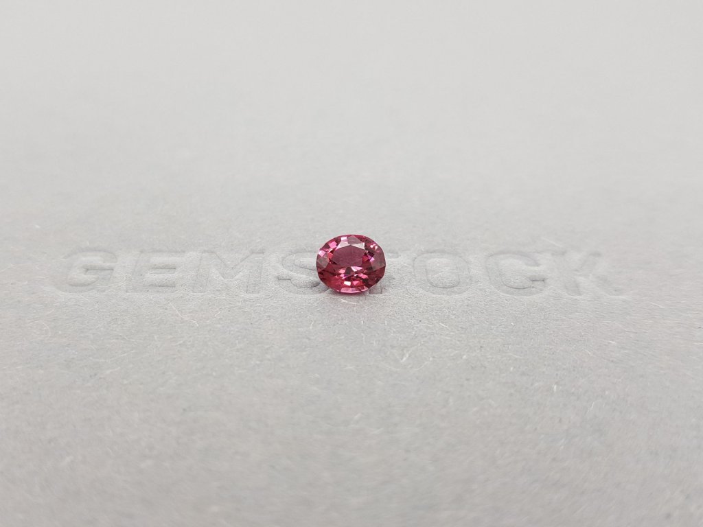 Rhodolite garnet, oval cut, 0.84 carats, Sri Lanka Image №1