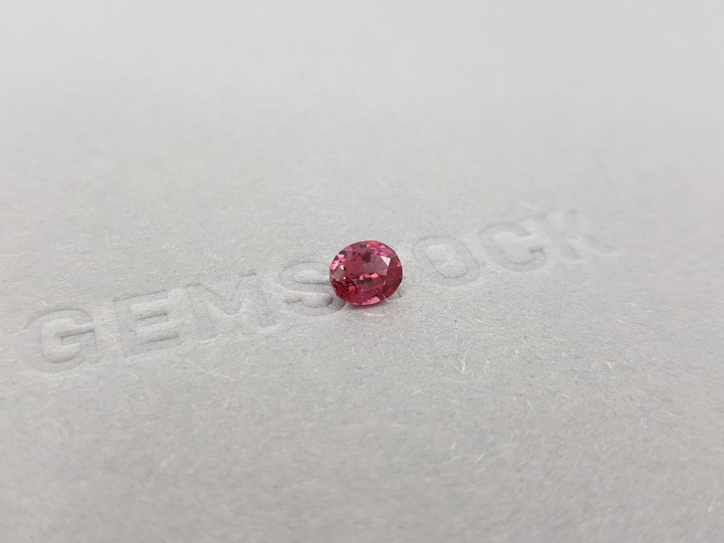Rhodolite garnet, oval cut, 0.84 carats, Sri Lanka Image №2