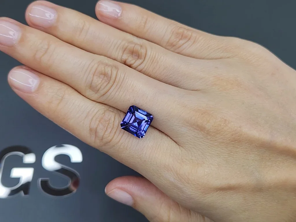 Blue tanzanite in asscher cut 5.59 carats, Tanzania Image №2
