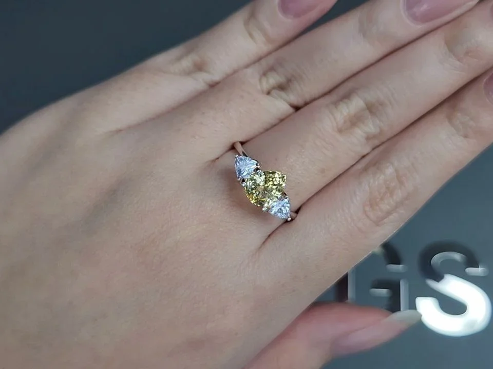 Unheated Pastel yellow sapphire in pear cut 1.63 carats, Sri Lanka Image №5