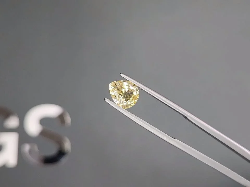 Unheated Pastel yellow sapphire in pear cut 1.63 carats, Sri Lanka Image №3