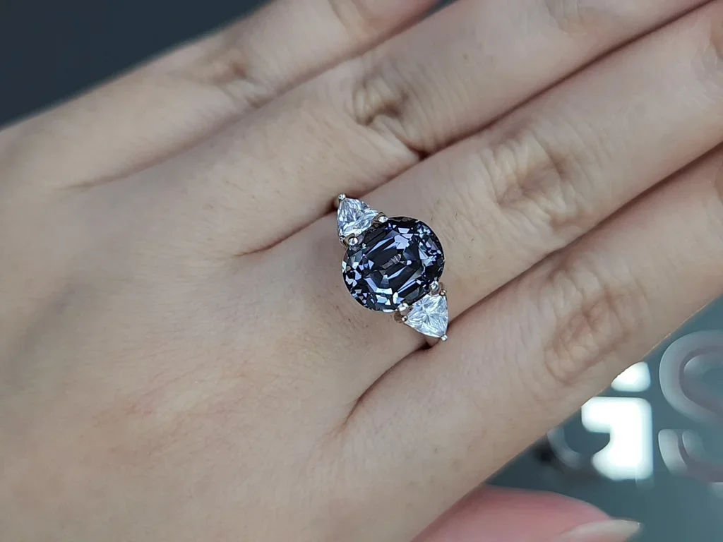 Grey spinel oval cut 4.18 carats, Burma Image №5