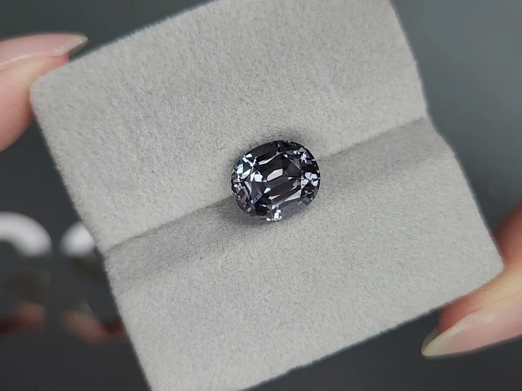 Grey spinel oval cut 4.18 carats, Burma Image №4