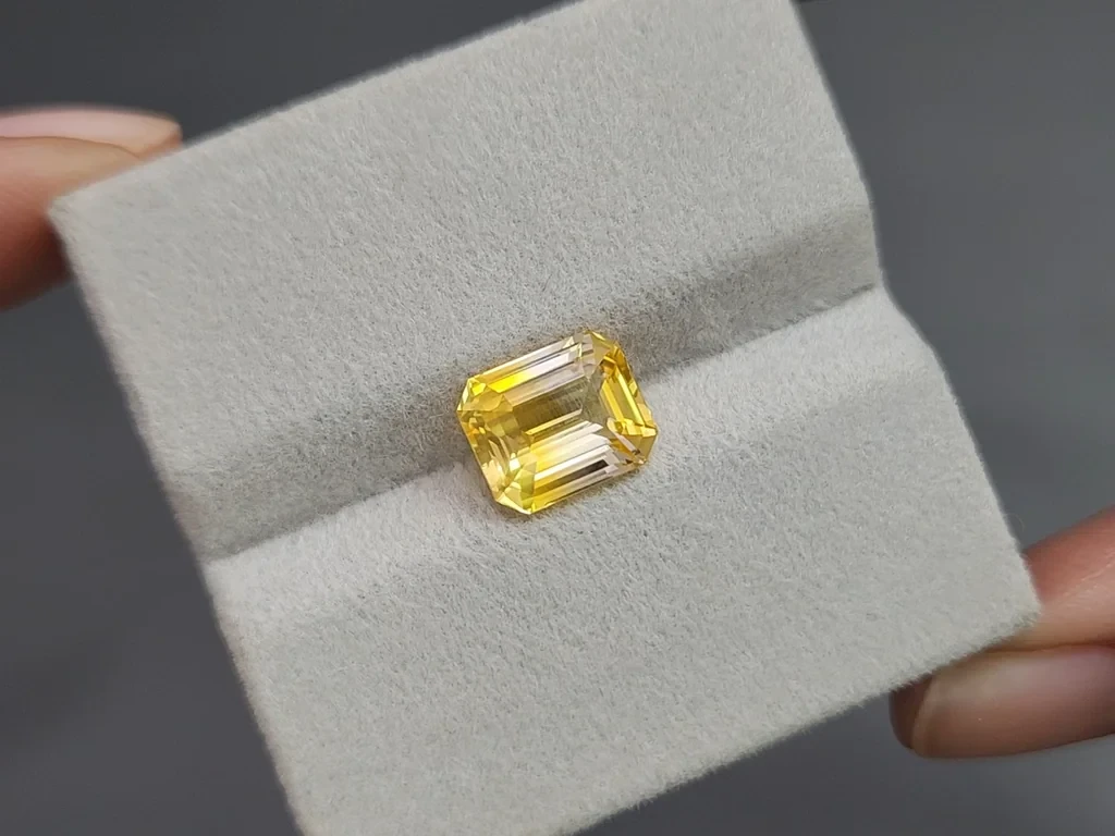 Sapphire Bi-color octagon cut 4.03 carats, Sri Lanka Image №4