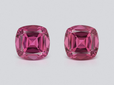 Pair of garnets rhodolite cushion cut 1.82 carats, Madagascar photo