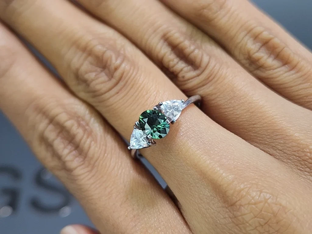 Unheated Teal sapphire oval cut 1.30 carats, Madagascar Image №5