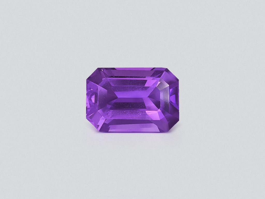 Unheated sapphire vivid-violet octagon cut 2.03 carats, Madagascar Image №1