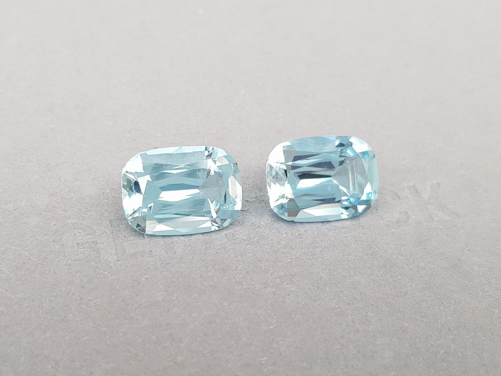 Pair of large cushion-cut blue aquamarines 13.39 ct Image №2