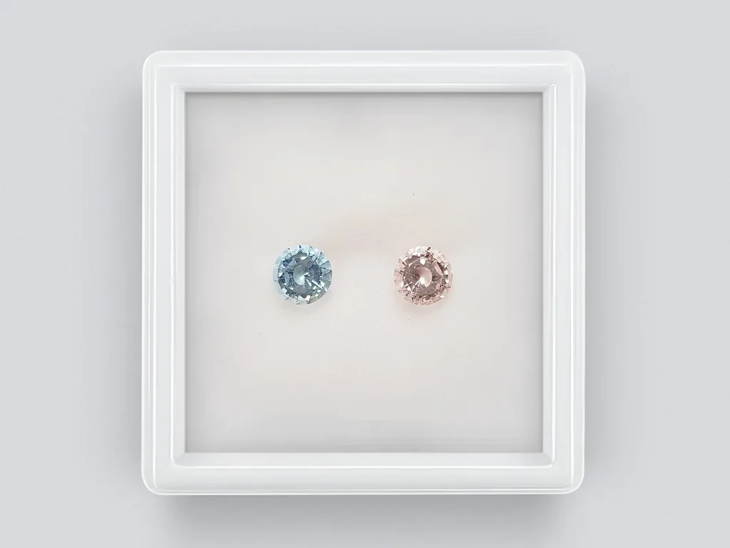 Contrasting pair of aquamarine and morganite in a circle cut of 1.22 carats Image №1