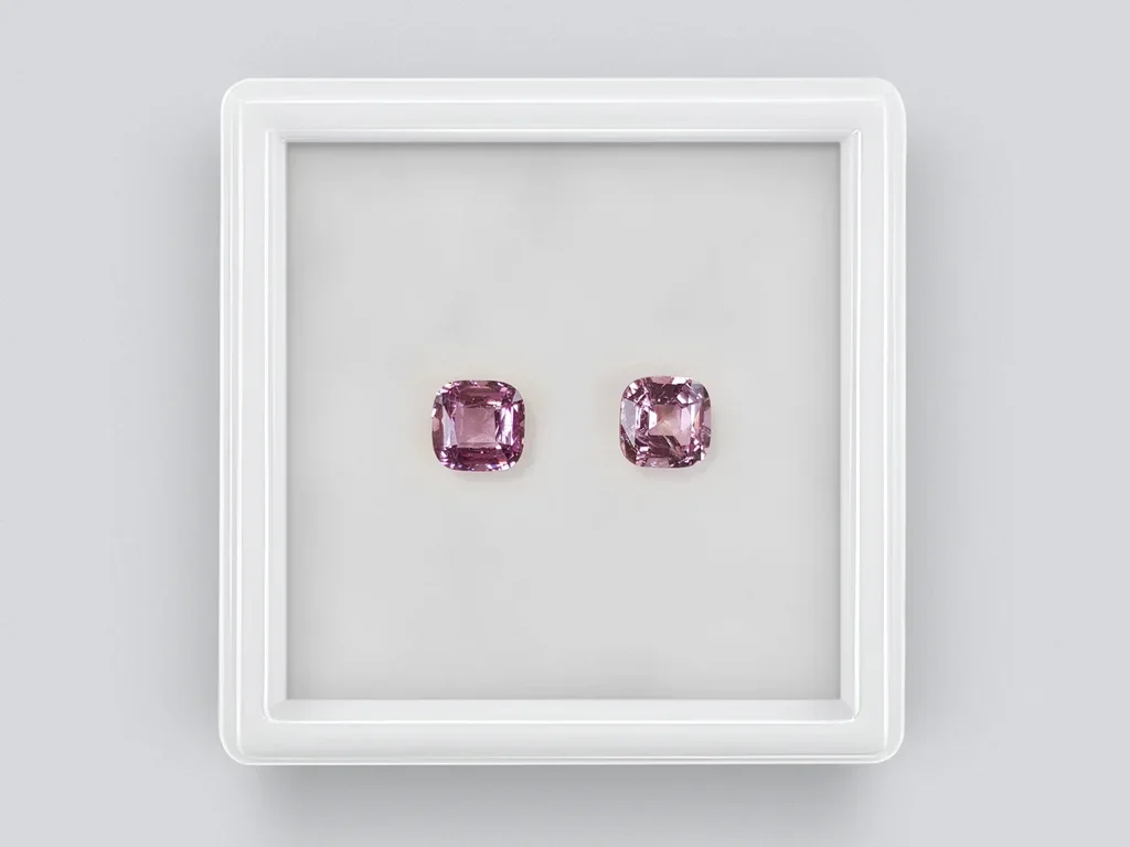 Pair of cushion cut spinels 2.41 carats, Tanzania Image №1