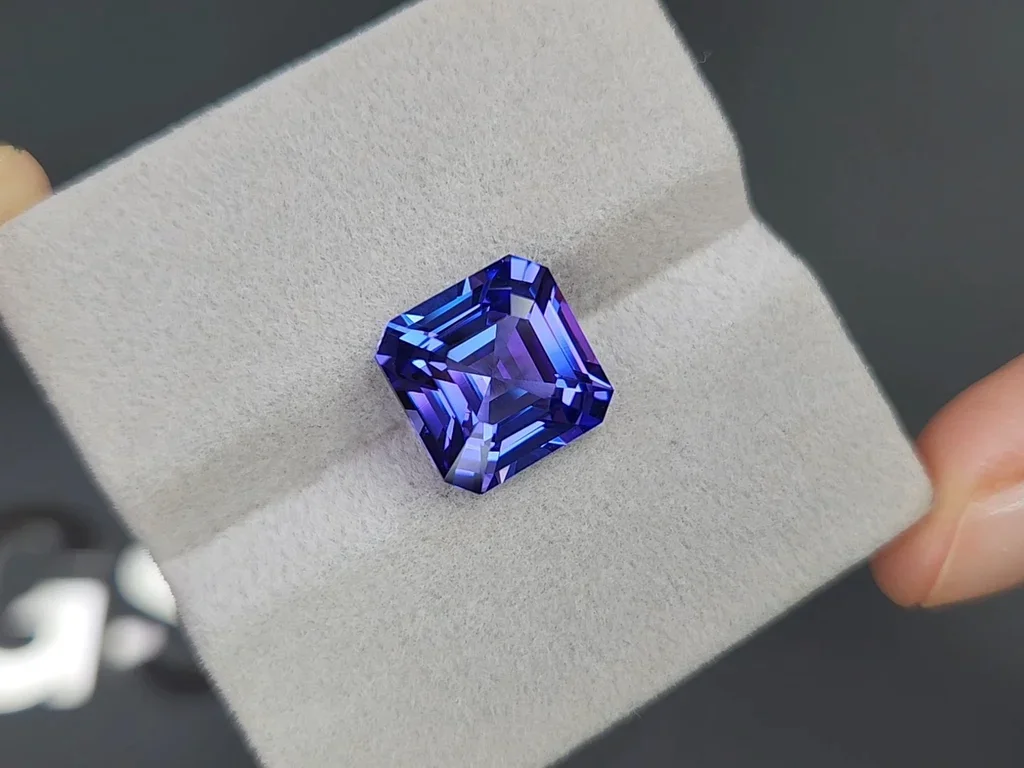 Blue tanzanite asscher cut 6.70 carats Tanzania Image №4