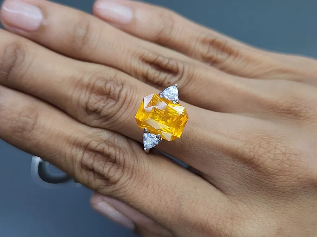 Unheated sapphire yellow orange radiant cut 5.93 carats, Sri Lanka Image №5