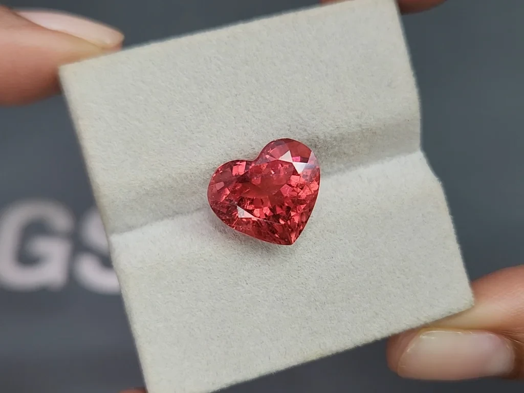 Tourmaline heart shape 7.85 carats, Africa Image №4