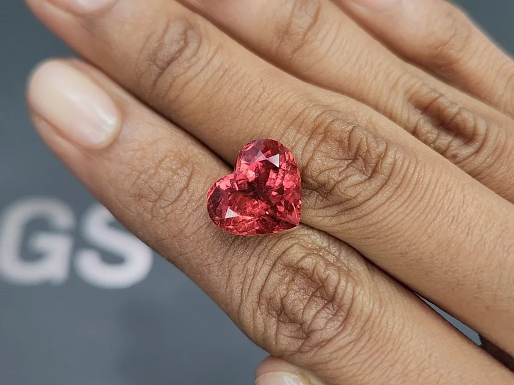 Tourmaline heart shape 7.85 carats, Africa Image №2