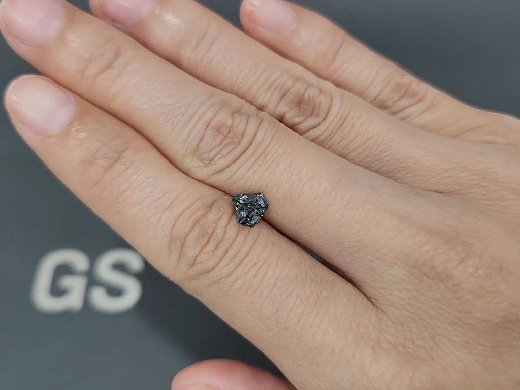 Unheated Teal sapphire fancy cut 1.02 carats, Madagascar Image №2