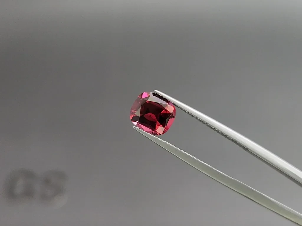 Set of garnets rhodolite cushion cut 6.50 carats, Madagascar Image №3