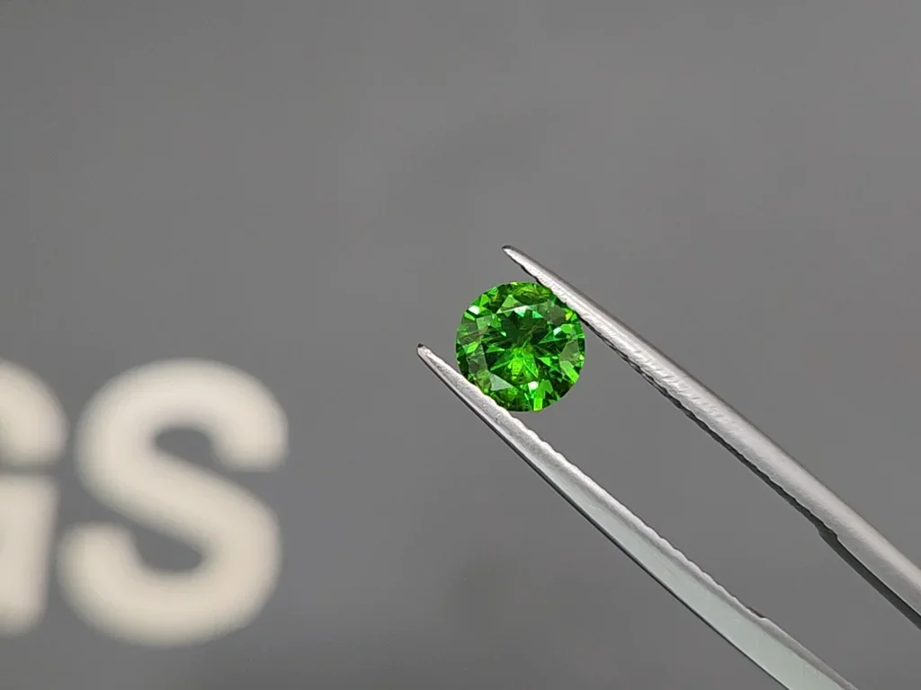 Russian demantoid garnet 0.92 ct Image №3