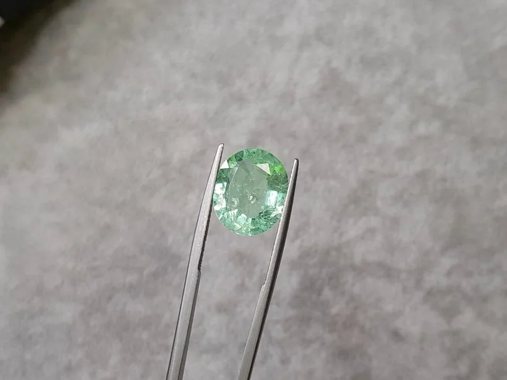 Paraiba tourmaline, 6.05 ct oval cut, Mozambique, GIA Image №3
