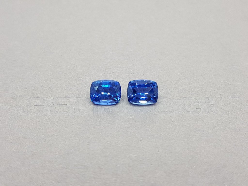 Pair of bright cushion cut cornflower blue sapphires 4.02 ct, Sri Lanka Image №1