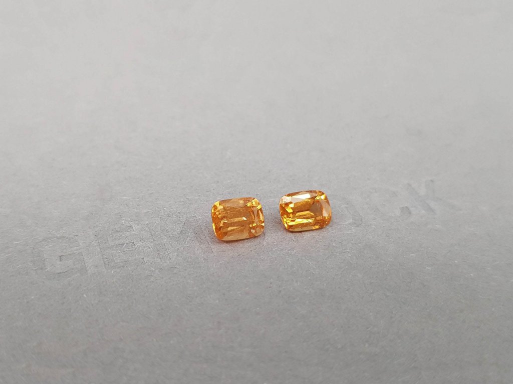 Pair of Fanta color spessartines in cushion cut 1.82 ct Image №3