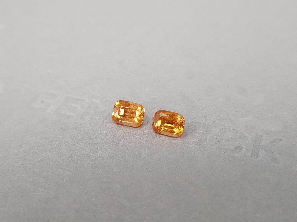 Pair of Fanta color spessartines in cushion cut 1.82 ct Image №4