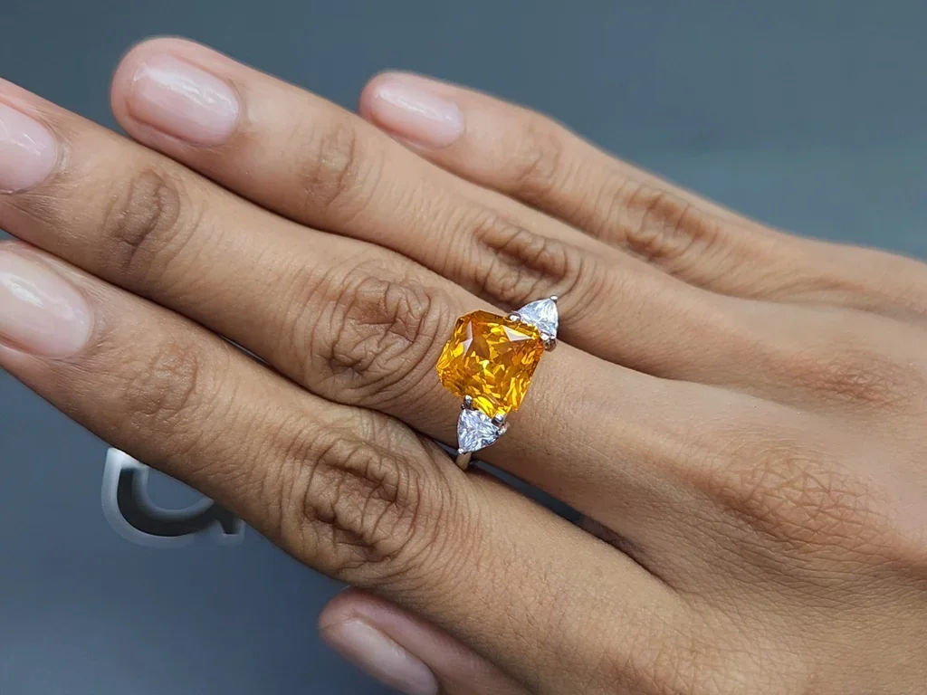 Unheated sapphire yellow orange fancy cut 4.70 carats, Sri Lanka Image №5