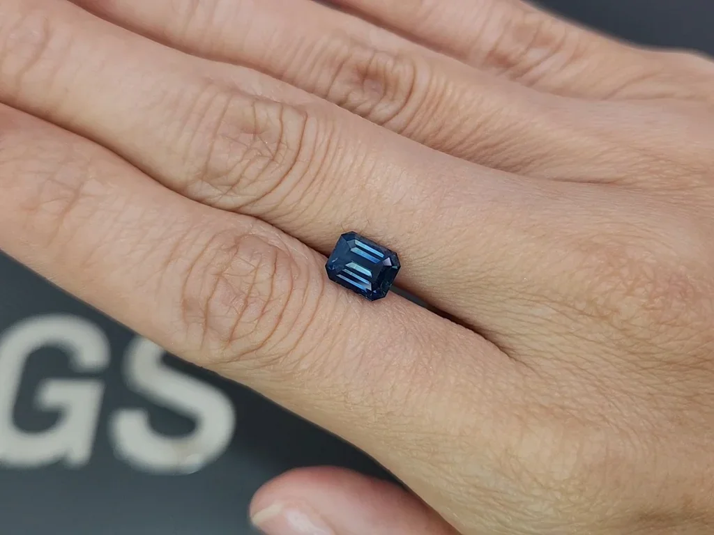 Unheated Teal sapphire octagon 2.02 carats, Sri Lanka Image №2
