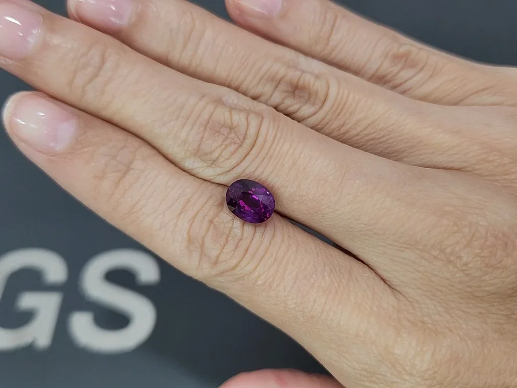 Purple sapphire oval cut 3.10 carats, Sri Lanka Image №2