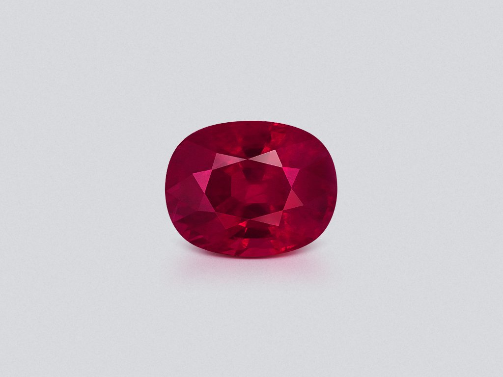 Pigeon Blood Ruby oval cut 2.14 carats, Burma Image №1