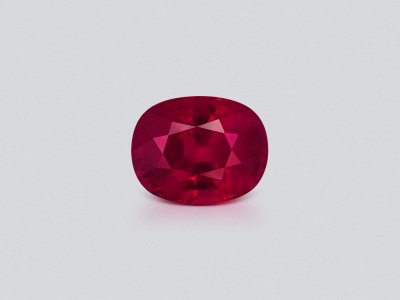 Pigeon Blood Ruby oval cut 2.14 carats, Burma photo