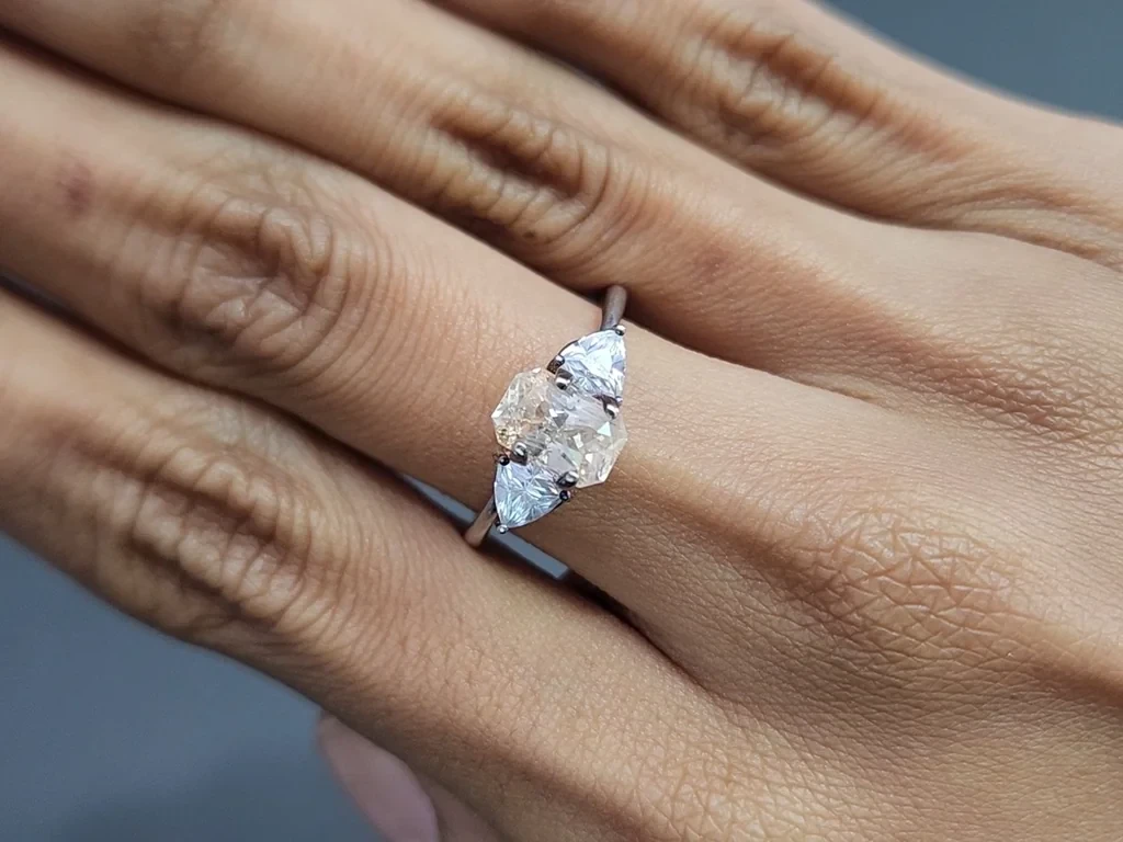 Unheated sapphire radiant cut 1.71 carats, Sri Lanka Image №5