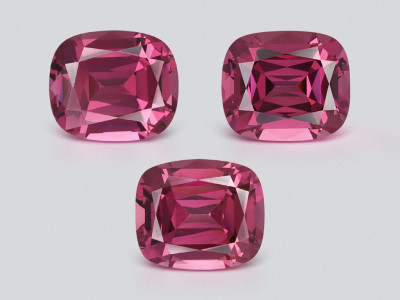 Set of garnets rhodolite cushion cut 4.29 carats, Madagascar photo