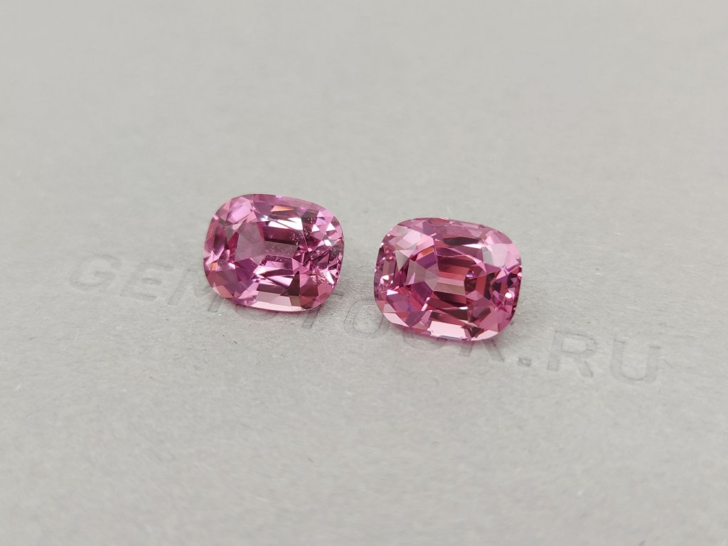 Pair of large cushion cut pink spinels 12.61 ct, Tajikistan, GIA Image №1