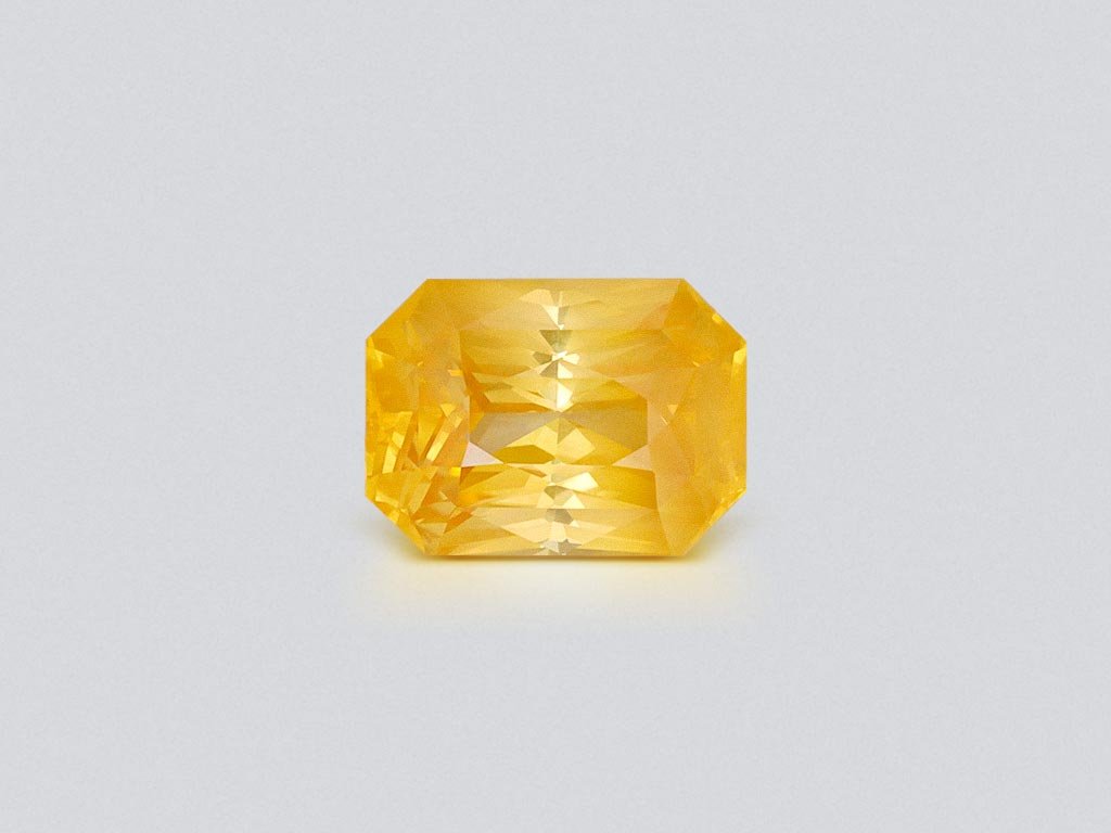 Vivid yellow sapphire with silk effect in radiant cut 5.76 carats, Sri Lanka  Image №1