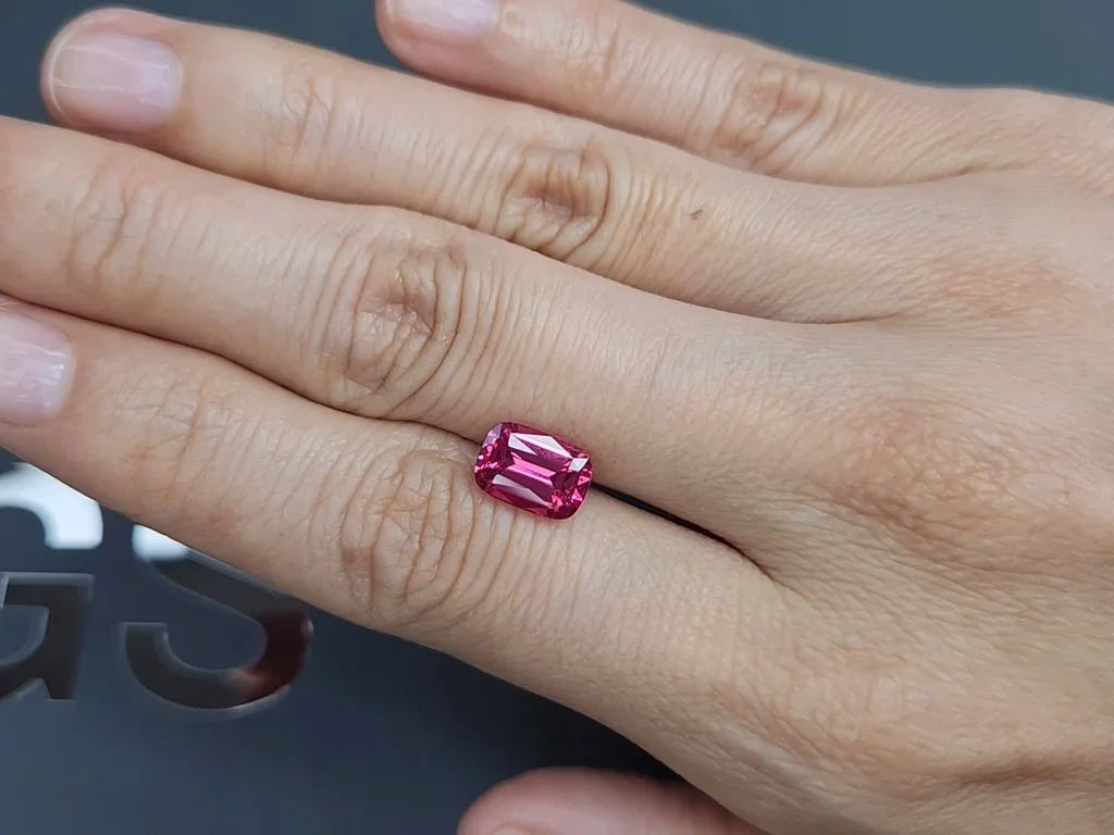 Vivid pink Mahenge spinel in cushion cut 2.75 carats, Tanzania Image №2