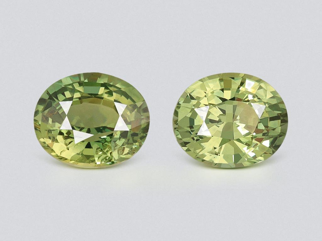 Pair of unheated sapphires Bi-color oval cut 2.14 carats, Sri Lanka Image №1