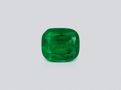 Unique Panjshir emerald with Vibrant vivid green color in cushion cut 4.83 carats  photo