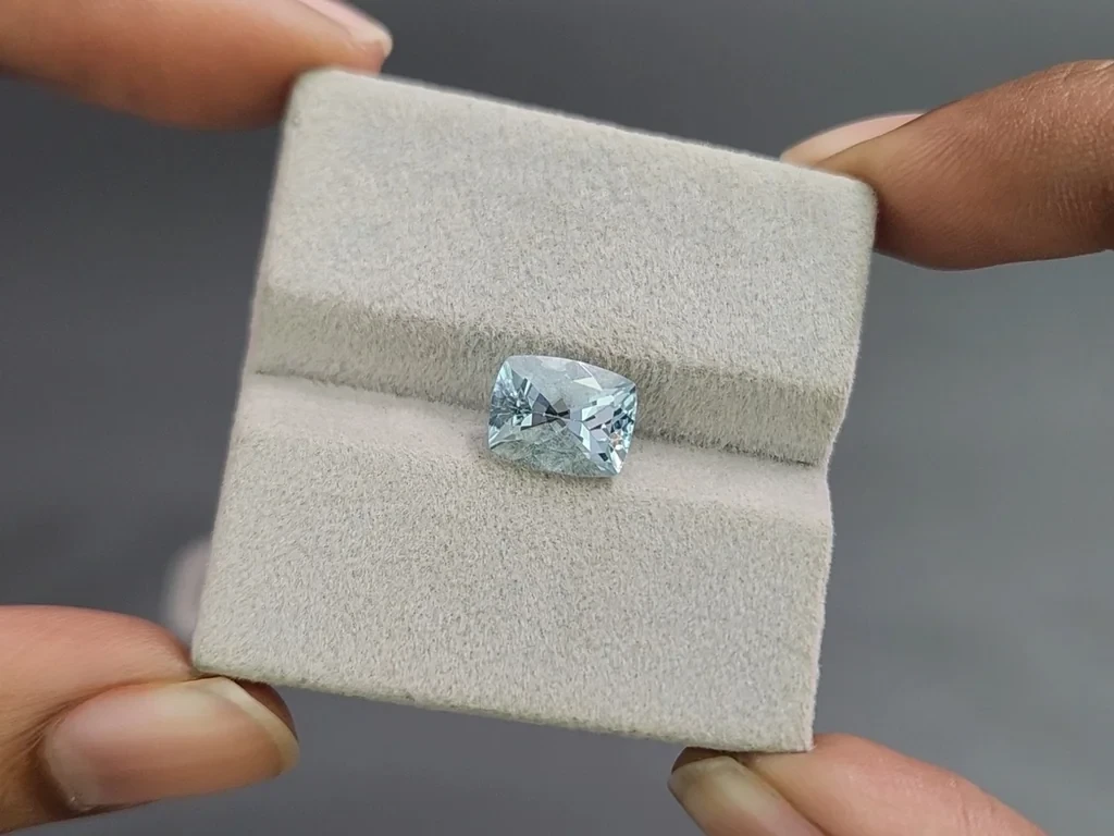 Aquamarine cushion cut 2.59 carats, Madagascar  Image №4