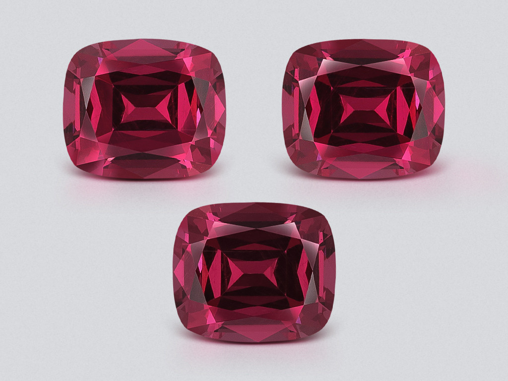 Set of garnets rhodolite cushion cut 4.23 carats, Madagascar Image №1