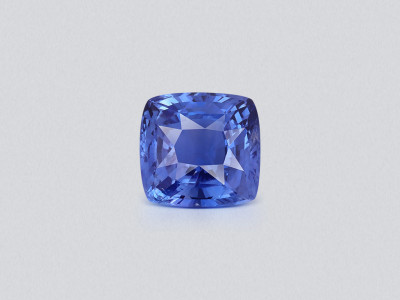 Unheated Cornflower Blue sapphire in cushion cut 4.59 carats, Sri Lanka photo