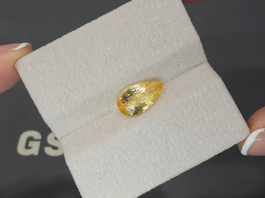 Unheated Vivid yellow sapphire pear cut 3.28 carats, Sri Lanka Image №4