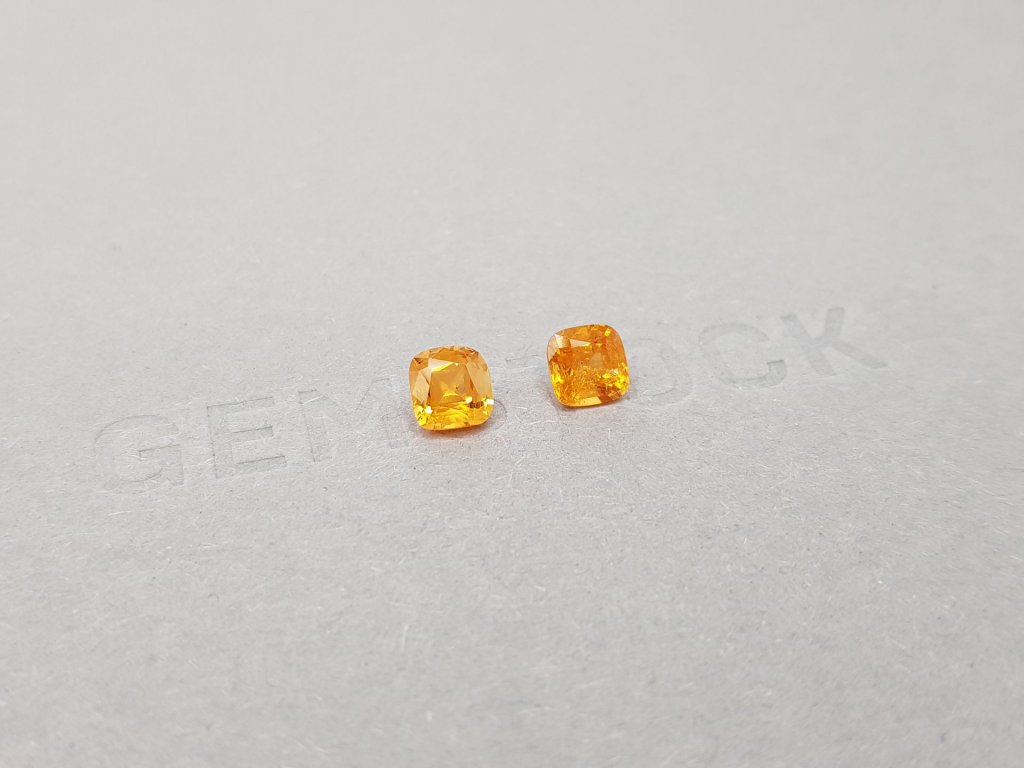 Pair of vibrant cushion cut spessartines 1.61 ct, Africa Image №2