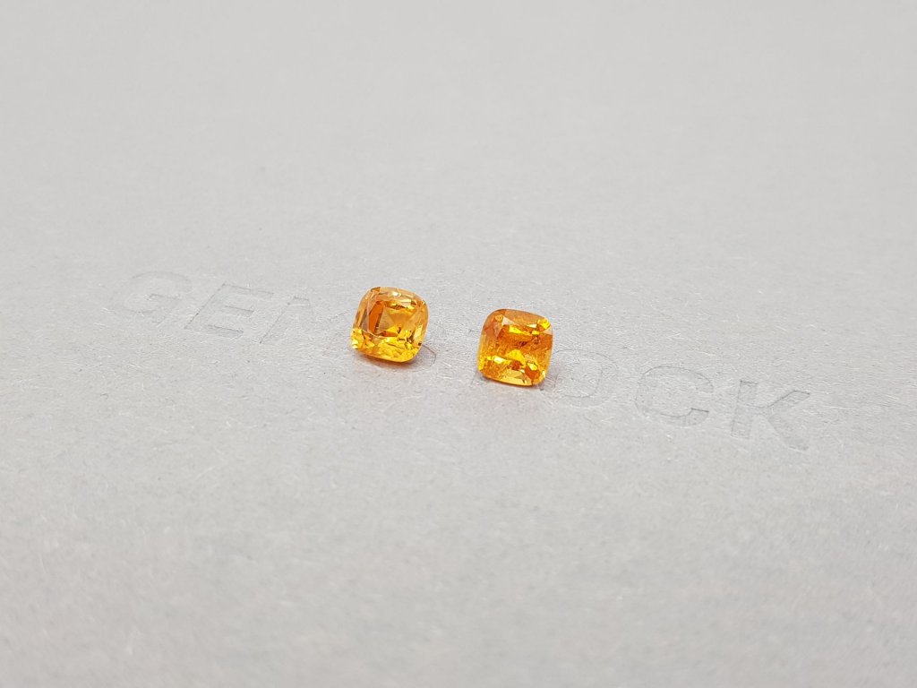 Pair of vibrant cushion cut spessartines 1.61 ct, Africa Image №3