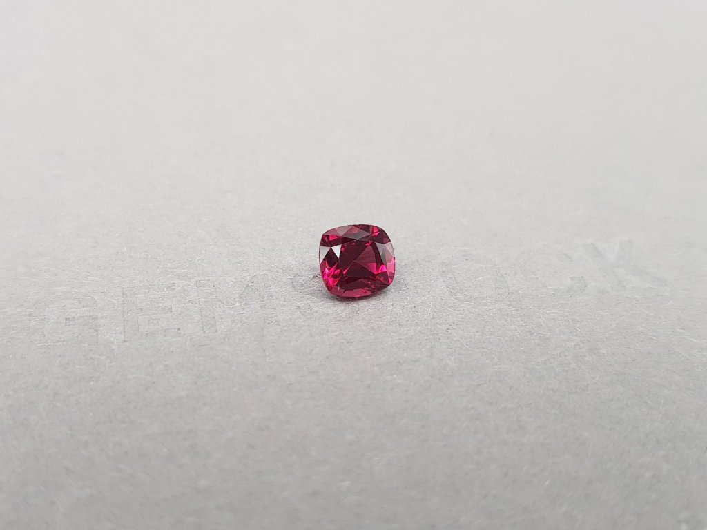 Cushion-cut rhodolite garnet 1.37 ct, Sri Lanka Image №3