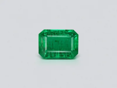 Vivid Green emerald 3.97 carats in octagon cut, Zambia photo