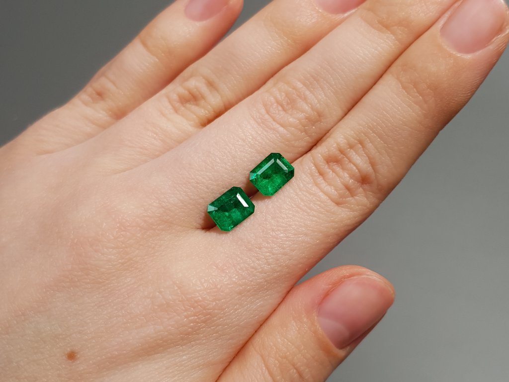 Pair of Octagon Cut Emeralds 2.15 Carats, Colombia Image №2