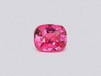 Bright red-pink cushion-cut Mahenge spinel 1.03 carats, Tanzania photo