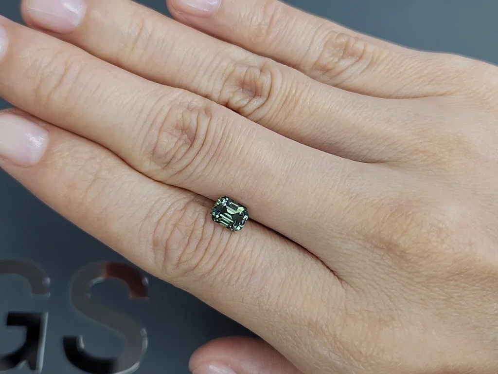 Unheated octagon cut green sapphire 1.47 carats, Madagascar Image №2